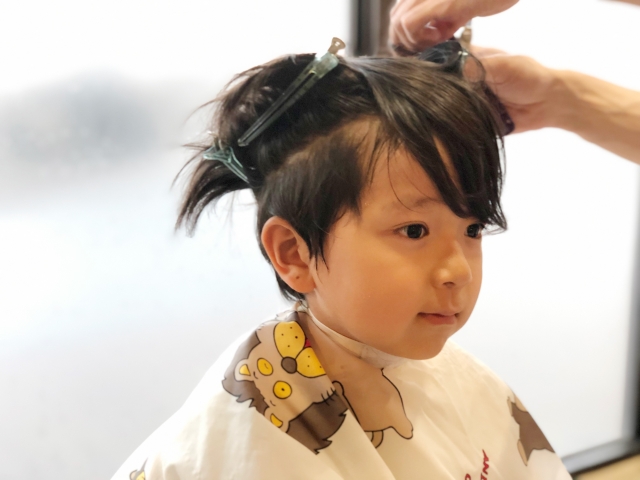 卒業式での男の子のヘアスタイル 千葉県の訪問美容 Blue Carat
